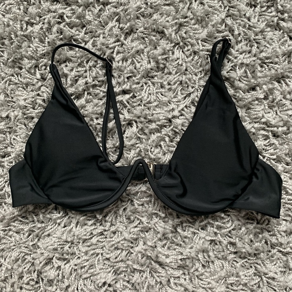 Black bikini top